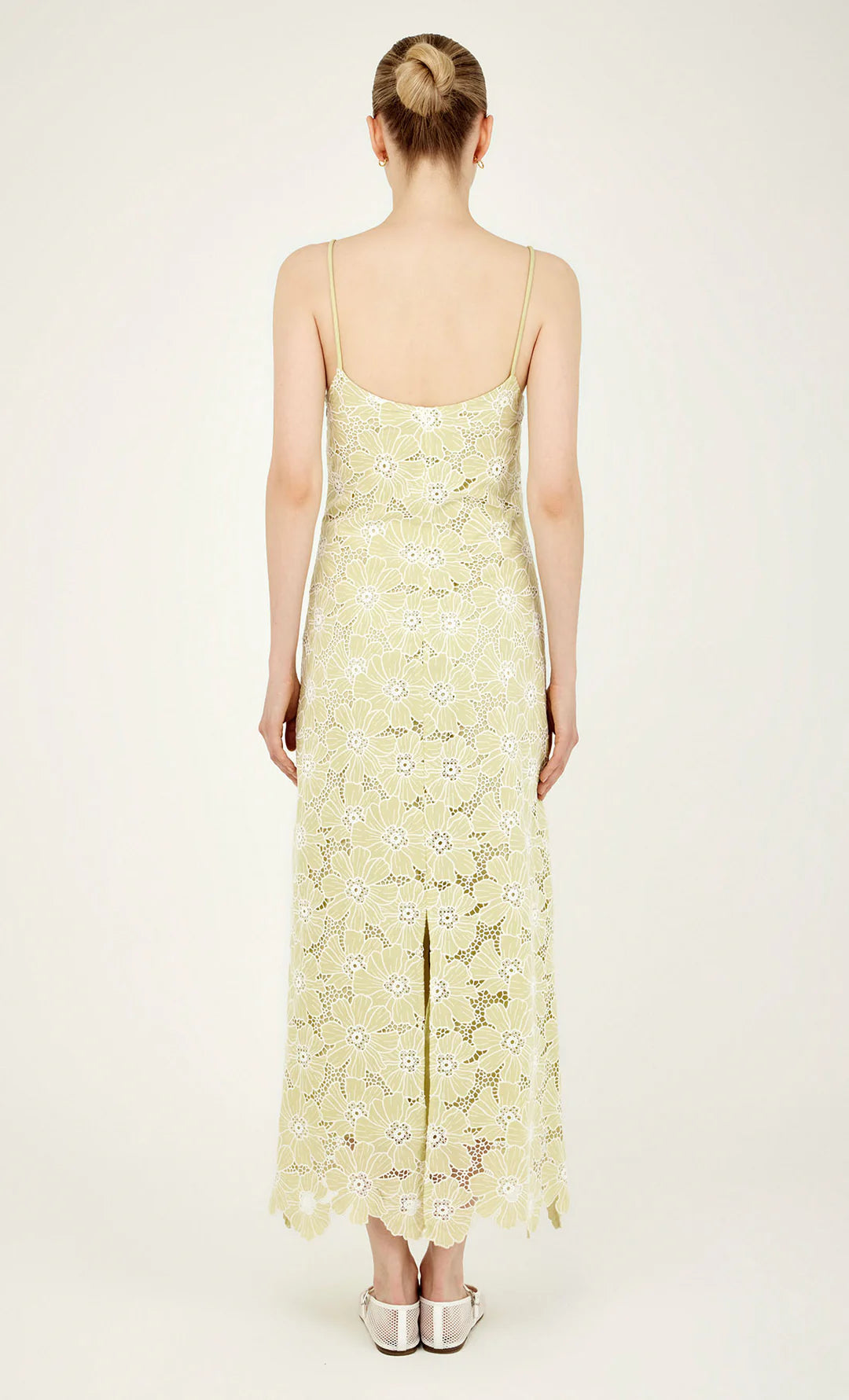VESTIDO PANDURATA