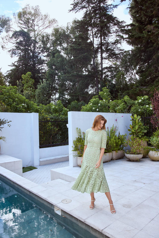 VESTIDO FAJA PERLAS CARO CRUZ